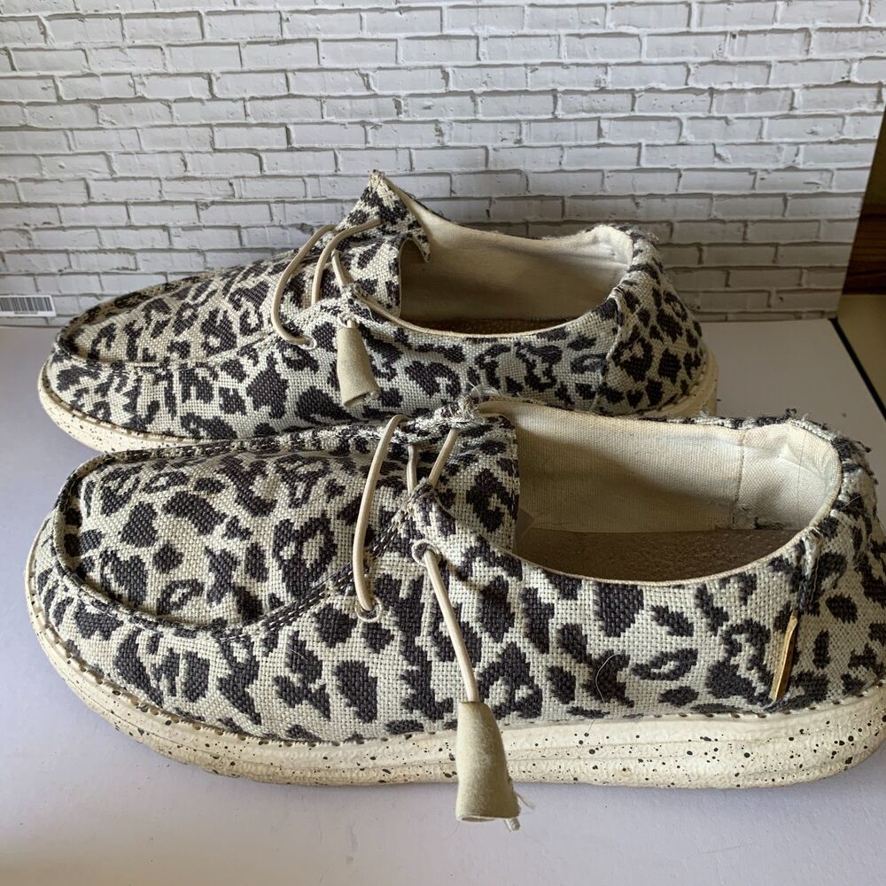 Hey Dude Shoes Womens 8 Wendy Sneakers Woven Cheetah Gray Casual Comfort Flats